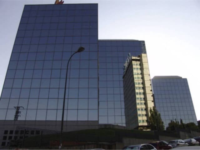 Biuro do wynajęcia w San Pascual, Miasto Madryt z garażem - 67 088 € (Ref: 7626988)