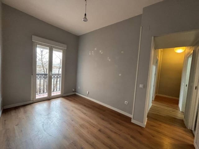 2 makuuhuone Asunto vuokrattavana paikassa Madrid kaupunki - 1 300 € (Ref: 7701930)