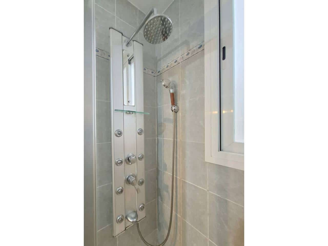 2 bedroom Flat for rent in Madrid city - € 1,300 (Ref: 7701930)