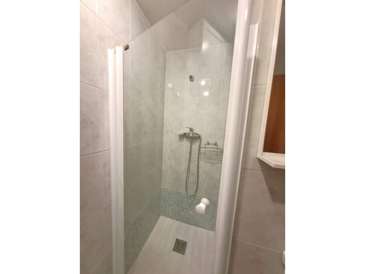 Piso de 2 habitaciones en Madrid ciudad en alquiler con piscina garaje - 1.300 € (Ref: 7754486)