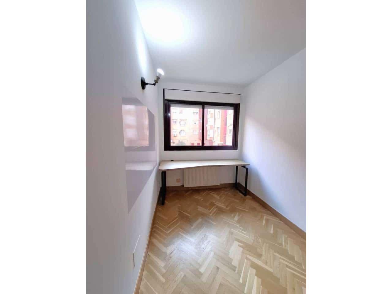 Piso de 2 habitaciones en Madrid ciudad en alquiler con piscina garaje - 1.300 € (Ref: 7754486)