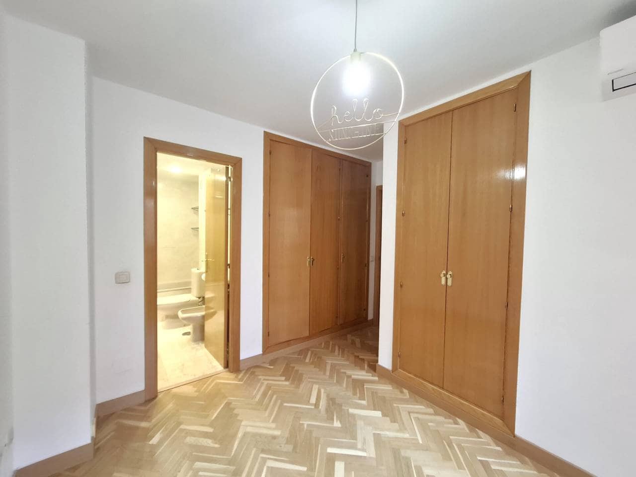 Piso de 2 habitaciones en Madrid ciudad en alquiler con piscina garaje - 1.300 € (Ref: 7754486)