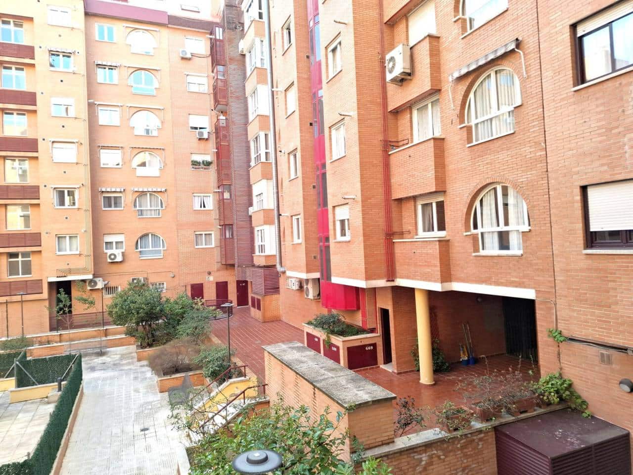 Piso de 2 habitaciones en Madrid ciudad en alquiler con piscina garaje - 1.300 € (Ref: 7754486)
