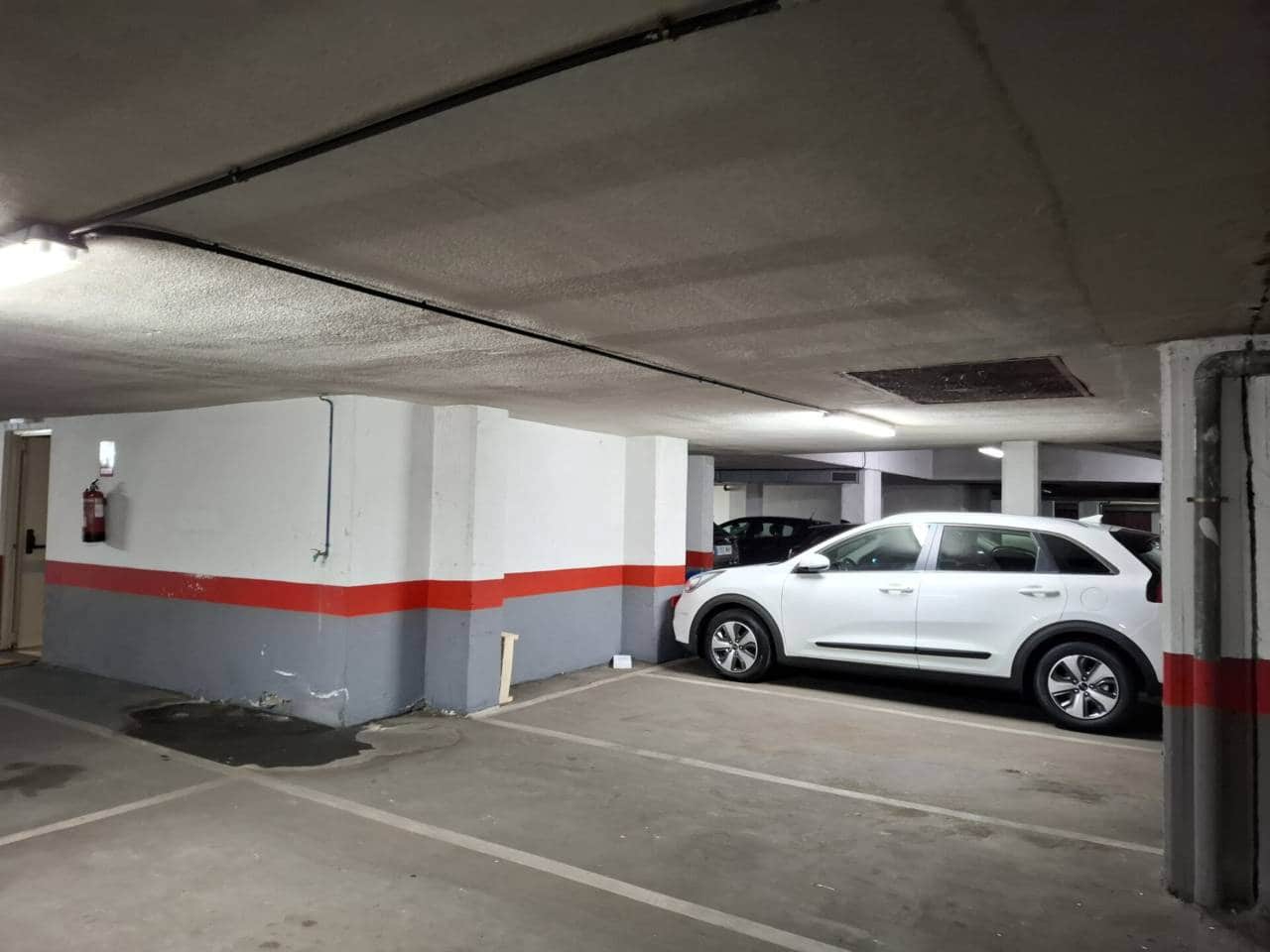 Piso de 2 habitaciones en Madrid ciudad en alquiler con piscina garaje - 1.300 € (Ref: 7754486)