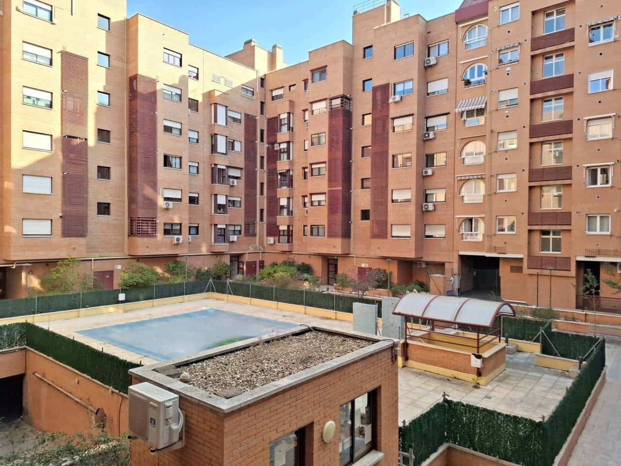 Piso de 2 habitaciones en Madrid ciudad en alquiler con piscina garaje - 1.300 € (Ref: 7754486)