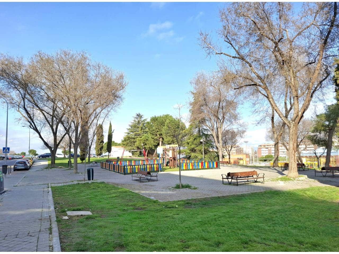 Piso de 2 habitaciones en Madrid ciudad en alquiler con piscina garaje - 1.300 € (Ref: 7754486)