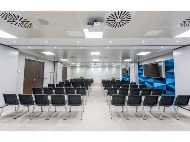 Kontor att hyra i Ciudad Lineal, Madrid stad med garage - 9 340 € (Ref: 7808723)