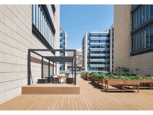 Kontor att hyra i Ciudad Lineal, Madrid stad med garage - 56 000 € (Ref: 7808724)