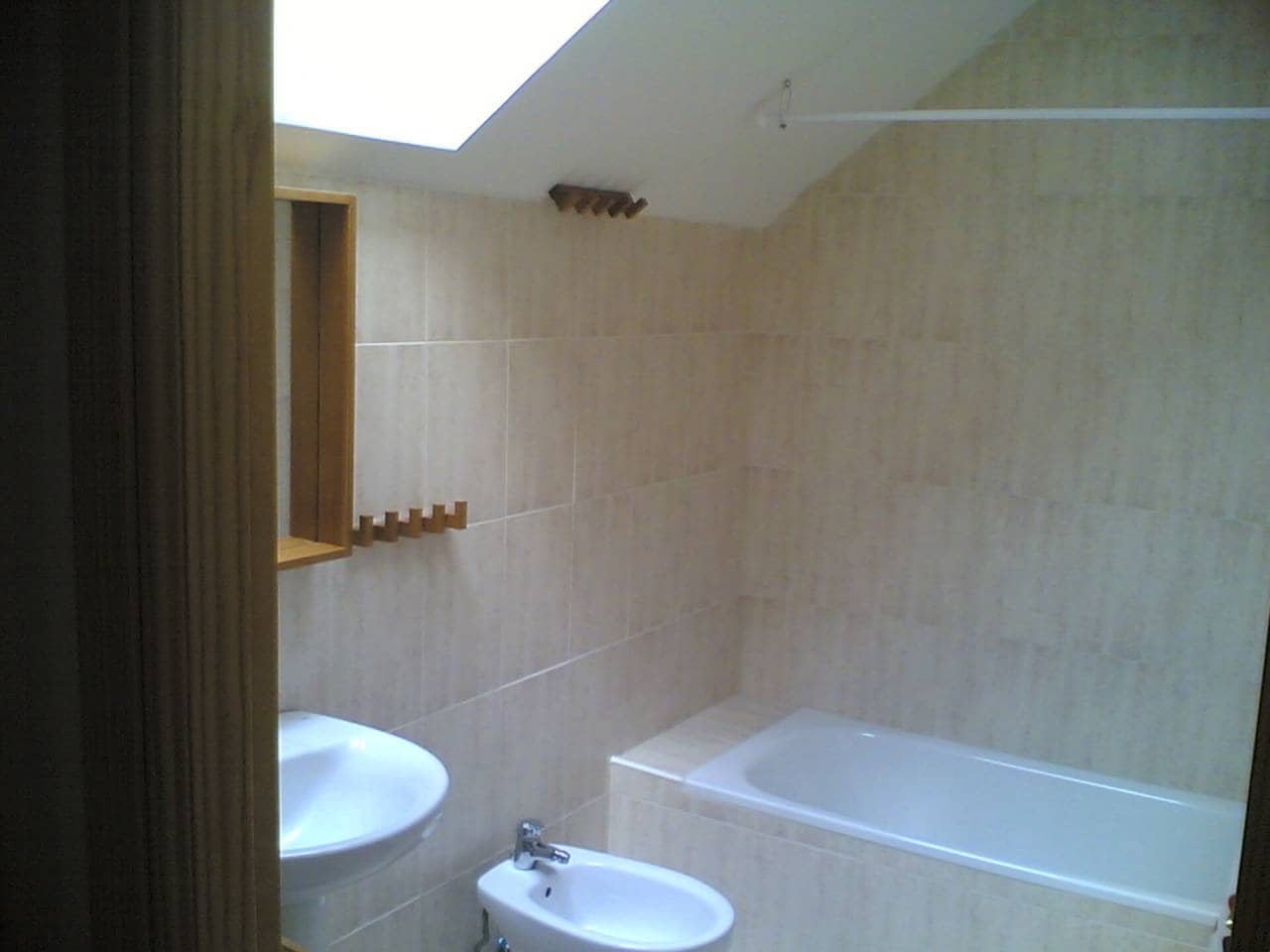 3 sypialnia Willa do wynajęcia w Los Angeles de San Rafael z basenem garażem - 1 300 € (Ref: 7848781)