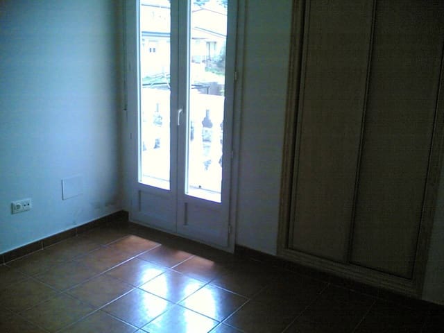 3 sypialnia Willa do wynajęcia w Los Angeles de San Rafael, El Espinar z basenem garażem - 1 300 € (Ref: 7848781)