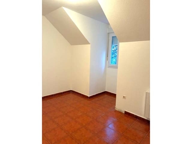 3 Zimmer Villa zu vermieten in Los Angeles de San Rafael, El Espinar mit Pool Garage - 1.300 € (Ref: 7848781)