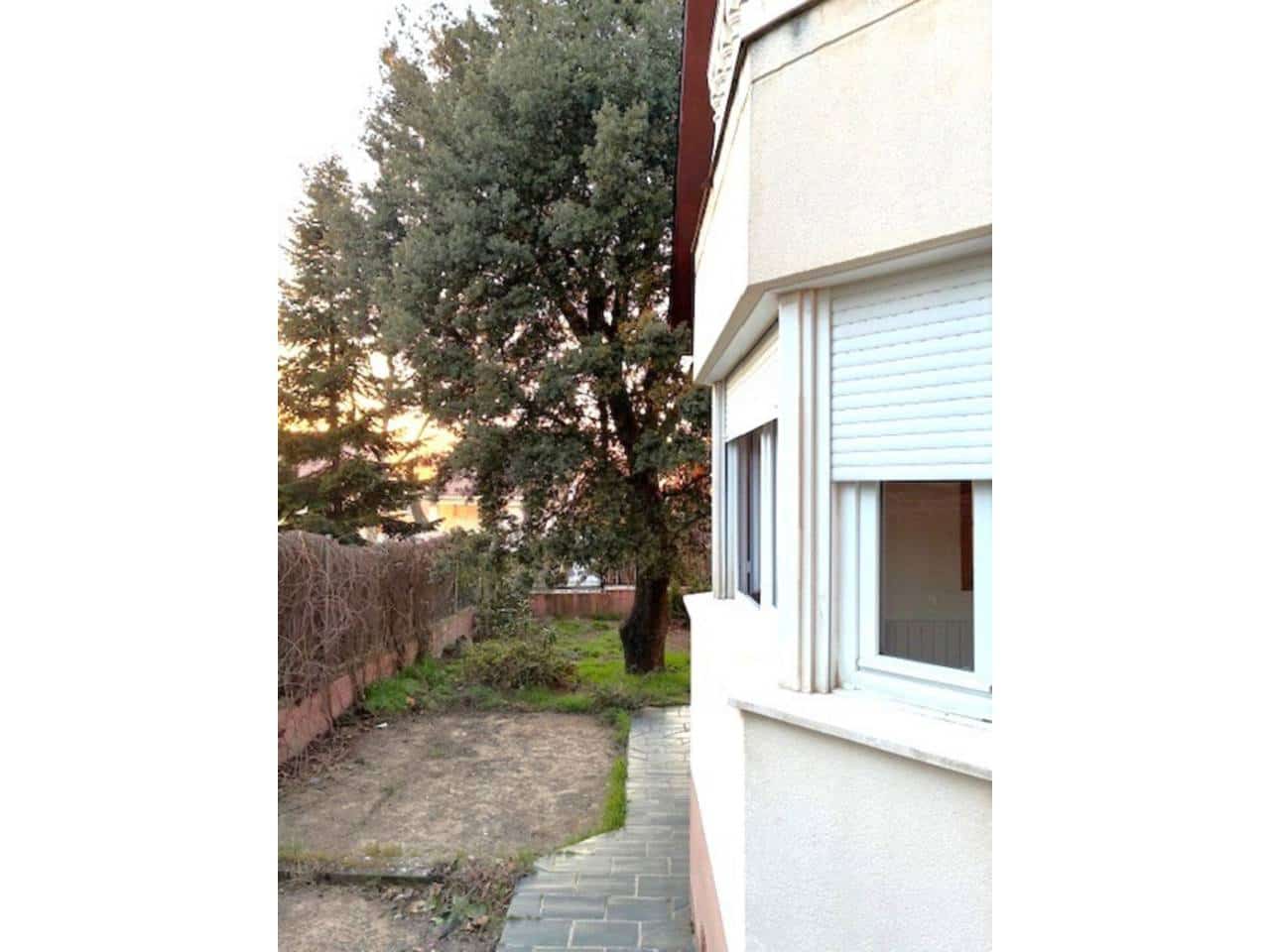 Chalet de 3 habitaciones en Los Angeles de San Rafael en alquiler con piscina garaje - 1.300 € (Ref: 7848781)