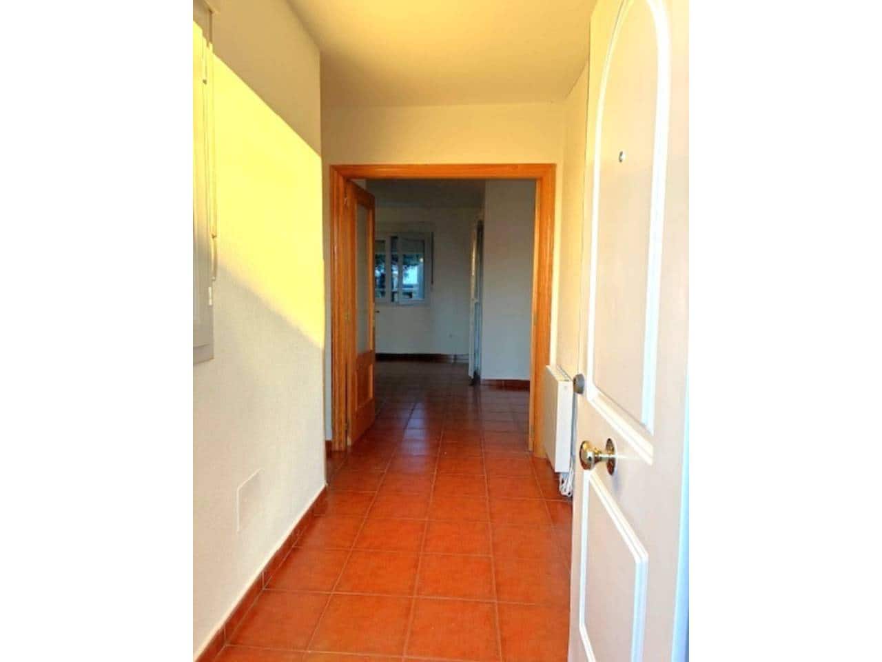 Chalet de 3 habitaciones en Los Angeles de San Rafael en alquiler con piscina garaje - 1.300 € (Ref: 7848781)