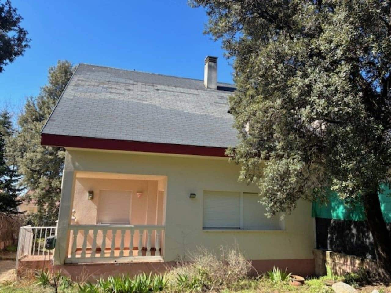 Chalet de 3 habitaciones en Los Angeles de San Rafael en alquiler con piscina garaje - 1.300 € (Ref: 7848781)