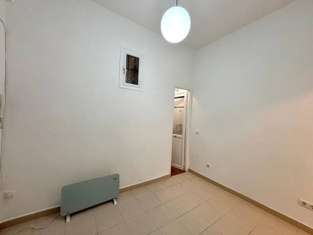 1 soveværelse Studio til leje i Justicia, Madrid by - € 890 (Ref: 7848782)