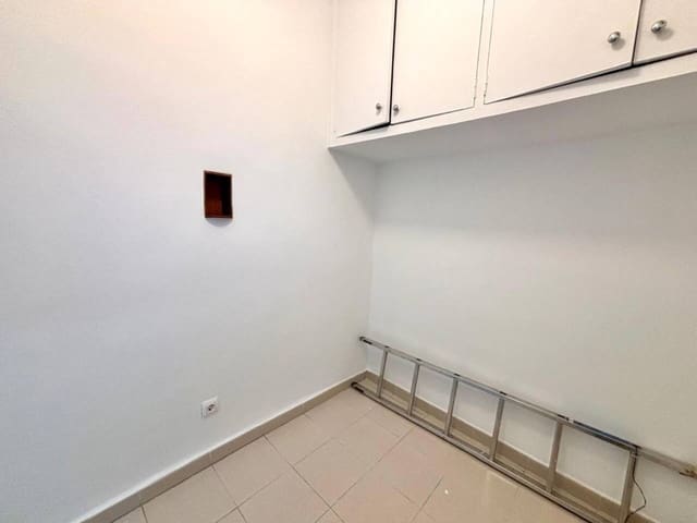 1 soveværelse Studio til leje i Justicia, Madrid by - € 890 (Ref: 7848782)