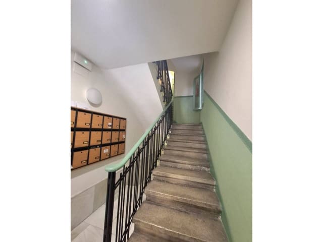 Appartement de 1 chambre à louer à Madrid ville - 920 € (Ref: 7918489)