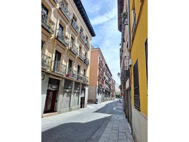 Appartement de 1 chambre à louer à Madrid ville - 920 € (Ref: 7918489)
