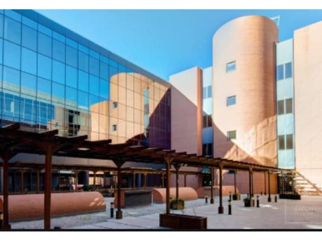 Kontor til leje i San Sebastián de los Reyes med garage - € 1.340 (Ref: 7923096)