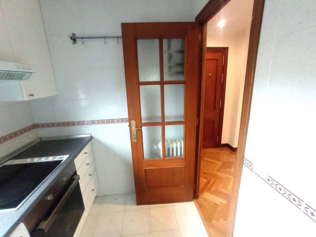 1 makuuhuone Asunto vuokrattavana paikassa Las Rozas de Madrid - 950 € (Ref: 8010518)