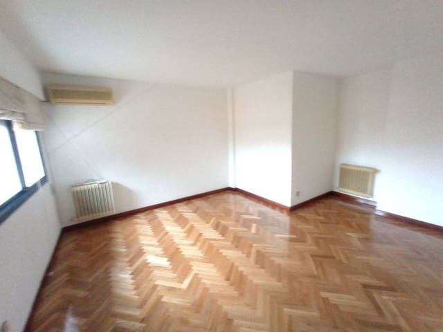 1 makuuhuone Asunto vuokrattavana paikassa Las Rozas de Madrid - 950 € (Ref: 8010518)