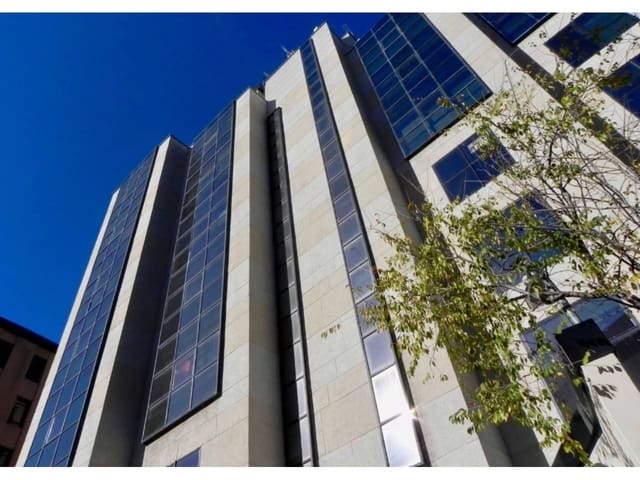 Toimisto vuokrattavana paikassa Valverde, Madrid kaupunki - 15 392 € (Ref: 8024030)