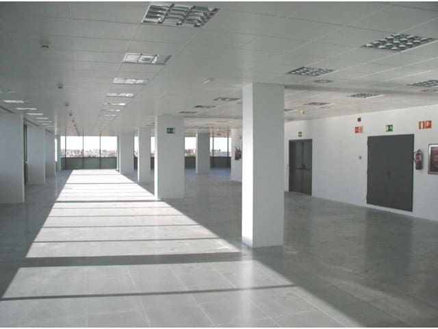 Kontor til leie i Canillejas, Madrid by - € 141 600 (Ref: 8026575)