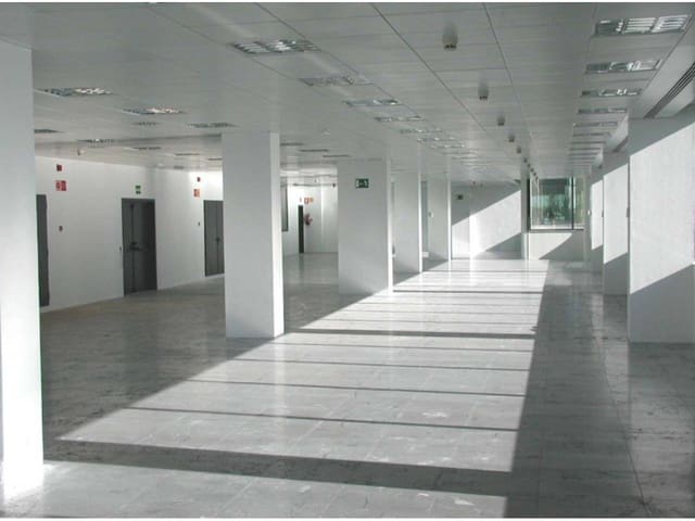 Kontor til leie i Canillejas, Madrid by - € 141 600 (Ref: 8026575)