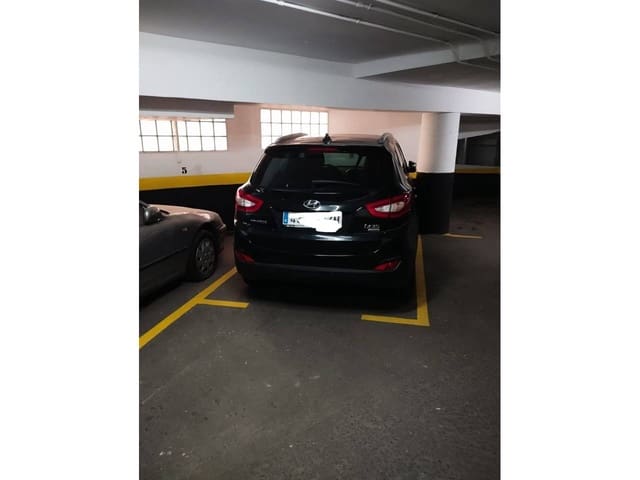 Garage for rent in Argüelles, Madrid city - € 150 (Ref: 8125112)