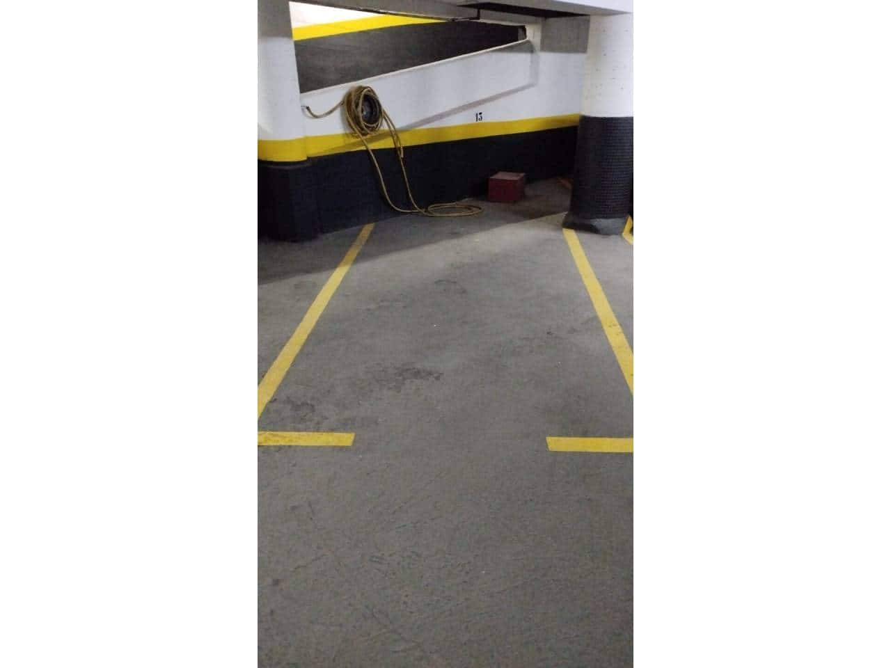 Garage til leje i Madrid by - € 150 (Ref: 8125112)