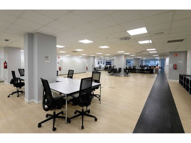 Kontor til leje i Valverde, Madrid by - € 15.390 (Ref: 8173854)
