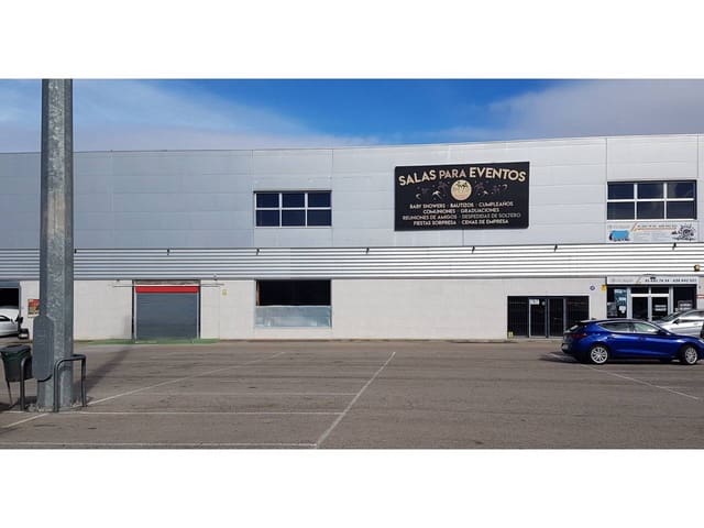 Commercieel te huur in Pinto met garage - € 3.427 (Ref: 8198291)