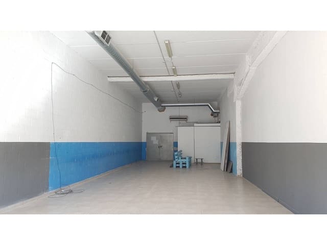 Commercieel te huur in Pinto met garage - € 3.427 (Ref: 8198291)