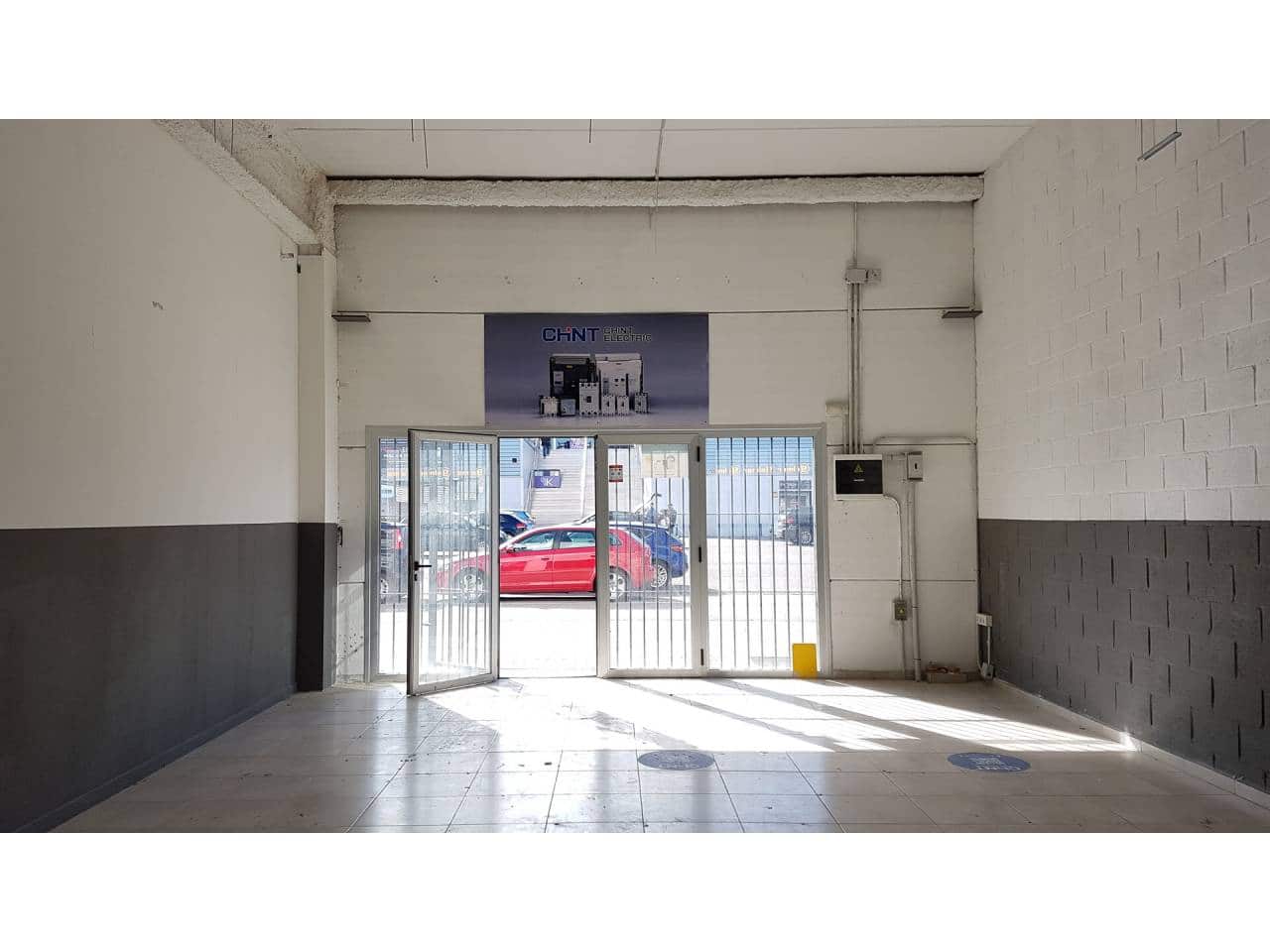 Erhverv til leje i Pinto med garage - € 3.427 (Ref: 8198291)