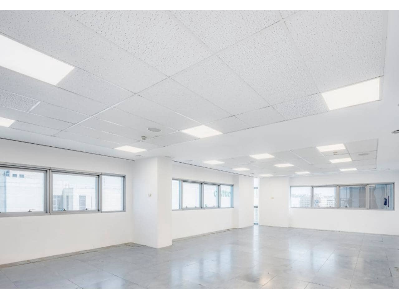 Kontor til leje i Madrid by med garage - € 2.530 (Ref: 8221881)