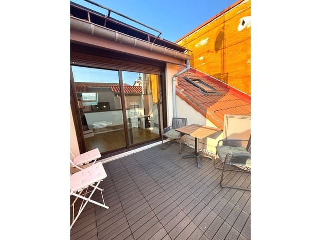 2 quarto Apartamento para arrendar em Madrid cidade com garagem - 1 700 € (Ref: 8221882)