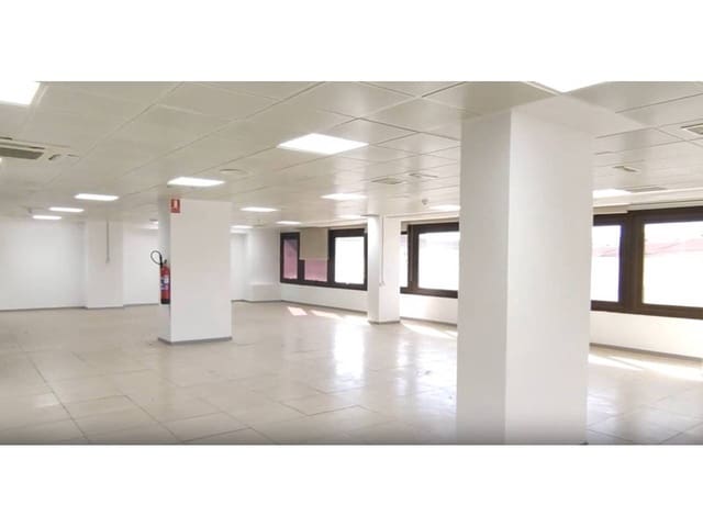 Kontor att hyra i Tetuán, Madrid stad med garage - 10 120 € (Ref: 8225423)