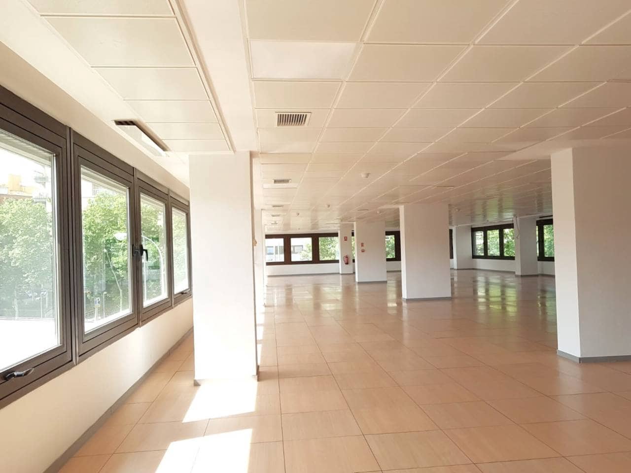 Kontor til leje i Madrid by med garage - € 10.120 (Ref: 8225423)