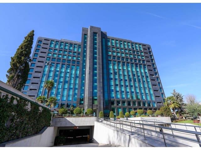 Kontor til leie i San Pascual, Madrid by med garasje - € 18 920 (Ref: 8225424)