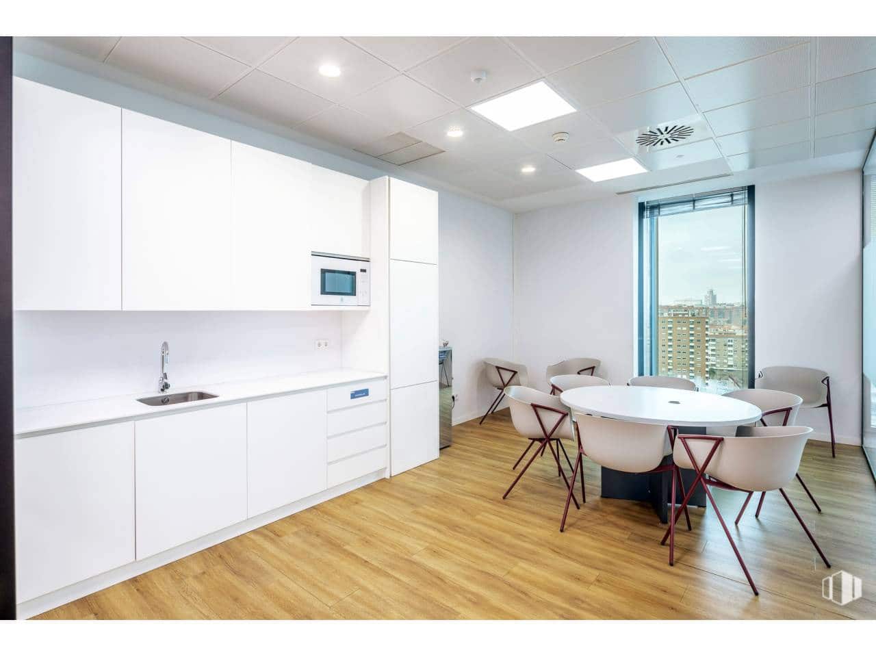 Biuro do wynajęcia w Miasto Madryt z garażem - 35 200 € (Ref: 8225426)