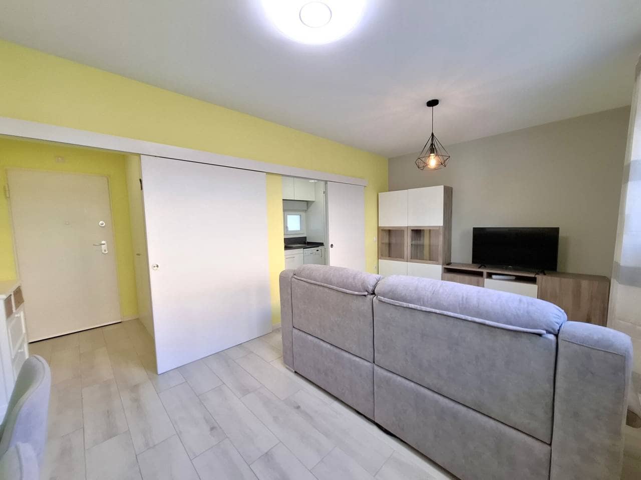 2 bedroom Flat for rent in Madrid city with pool garage - € 1,500 (Ref: 8310143)
