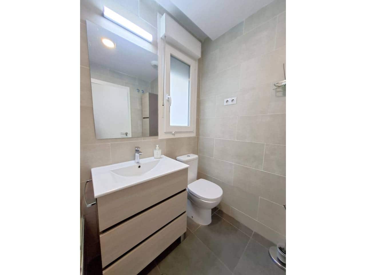 2 bedroom Flat for rent in Madrid city with pool garage - € 1,500 (Ref: 8310143)