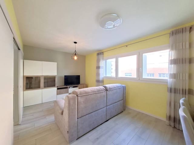 2 soverom Leilighet til leie i Madrid by med svømmebasseng garasje - € 1 500 (Ref: 8310143)