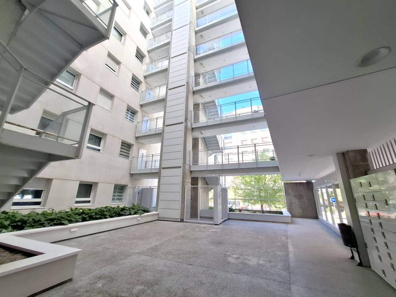 2 bedroom Flat for rent in Madrid city with pool garage - € 1,500 (Ref: 8310143)