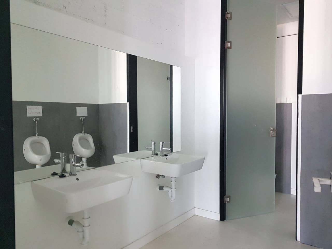 Erhverv til leje i Pinto med garage - € 2.613 (Ref: 8312856)