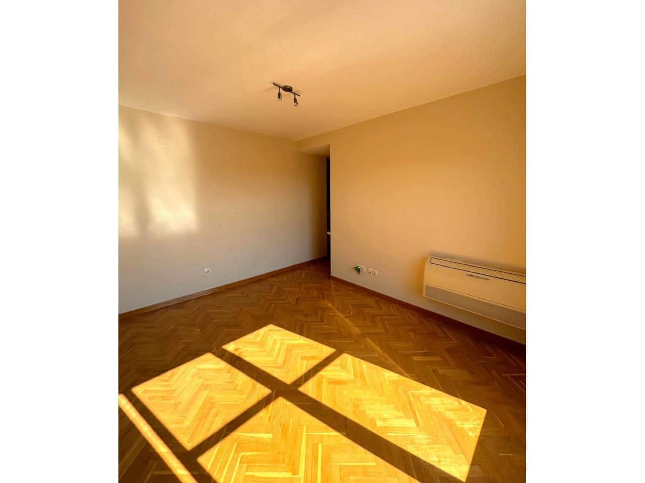 3 bedroom Flat for rent in Valdemoro with pool garage - € 1,300 (Ref: 8359061)