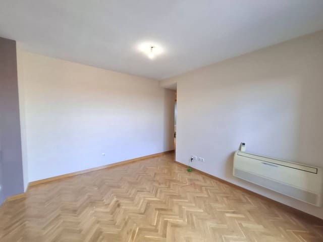 3 soveværelse Lejlighed til leje i Valdemoro med swimmingpool garage - € 1.300 (Ref: 8359061)