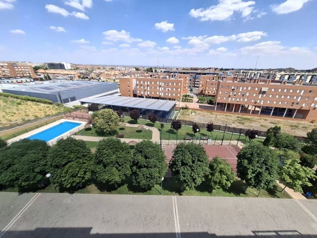 3 soveværelse Lejlighed til leje i Valdemoro med swimmingpool garage - € 1.300 (Ref: 8359061)
