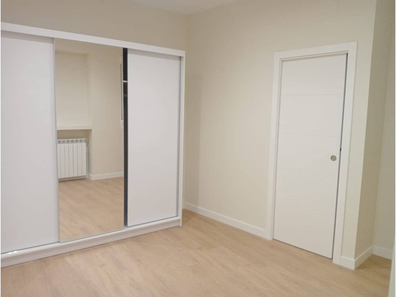 2 bedroom Flat for rent in Madrid city - € 1,700 (Ref: 8387783)