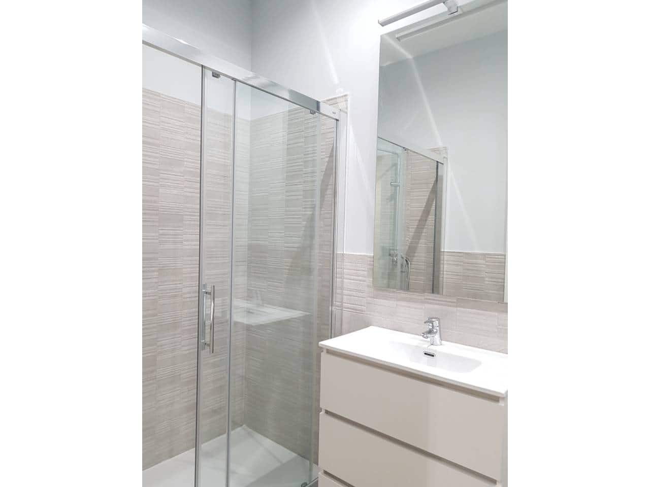 2 bedroom Flat for rent in Madrid city - € 1,700 (Ref: 8387783)